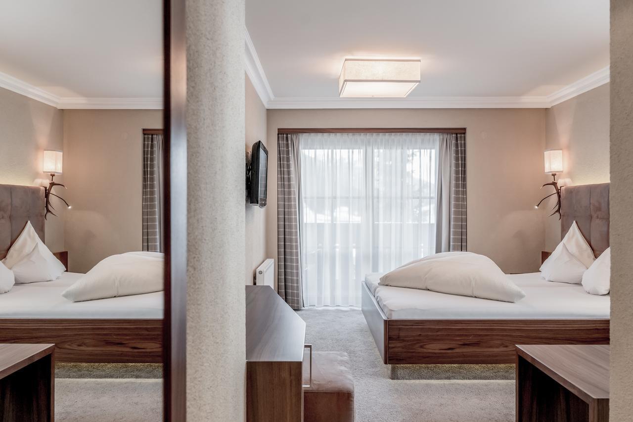 Hotel Garni Caroline Ишгль Экстерьер фото